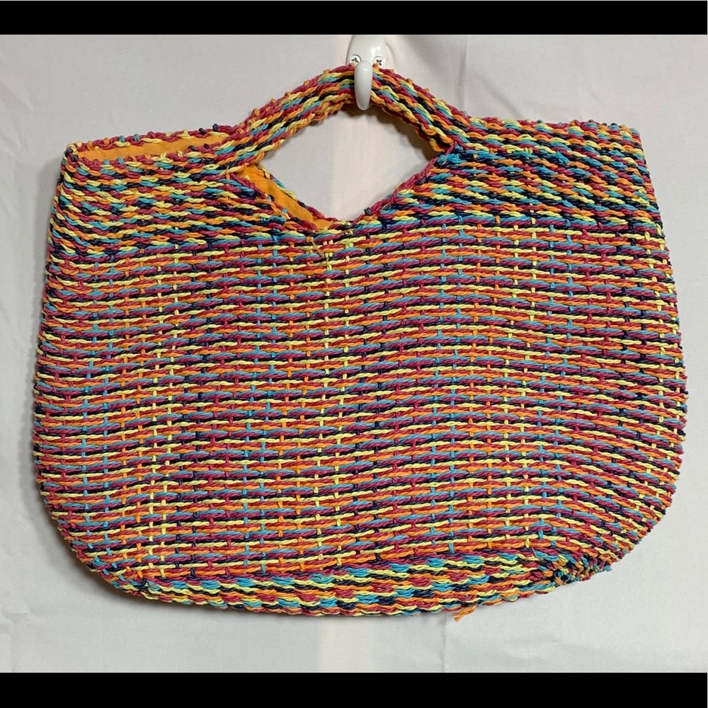 Vintage Woven Handbag.